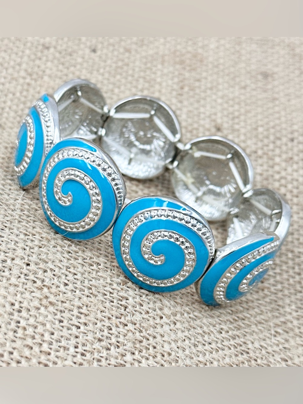 🌼 Aqua Blue Silver Tone Swirl Panel Stretch Bracelet